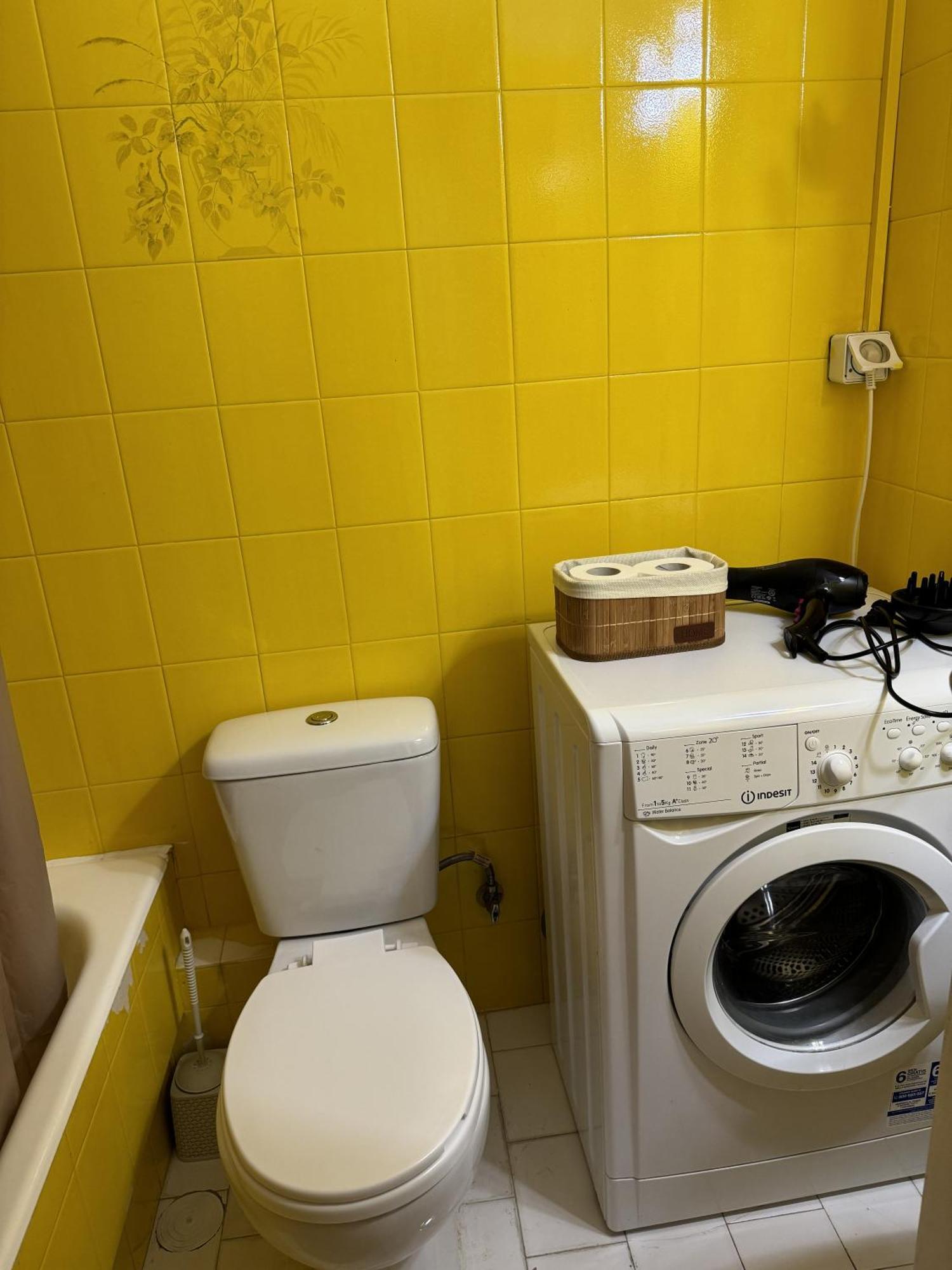 Cozy Apt Next To Acropolis Атина Екстериор снимка